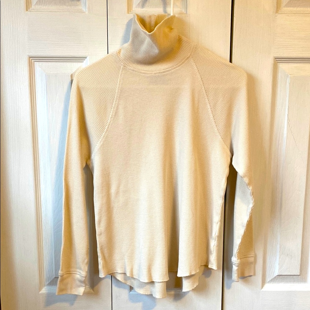 Everlane waffle turtleneck size S cream/ivory